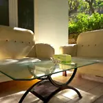 Bajo Hotel
