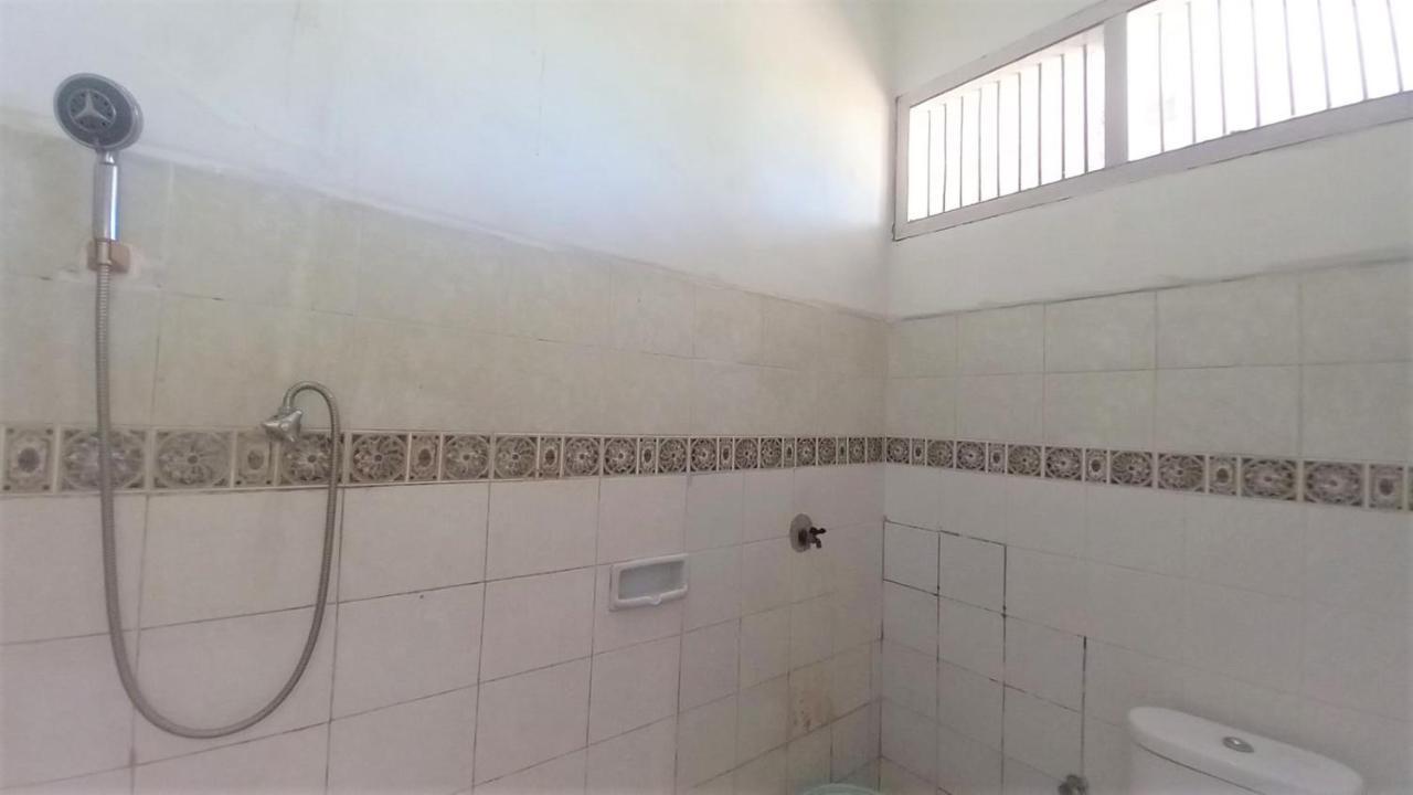 Bajo Guest house 2*